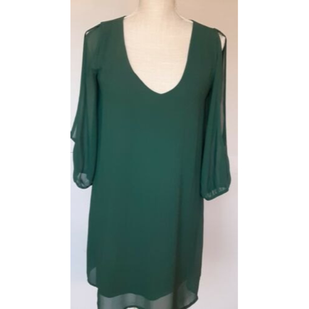 Lulu's Green Knee-length Dress with 3/4" Slit Sleeve  Size XS